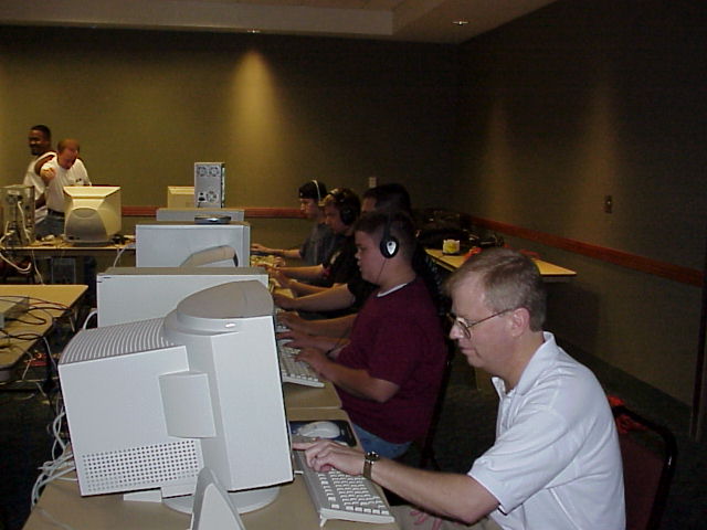 TJZ_LAN3.jpg (47090 bytes)